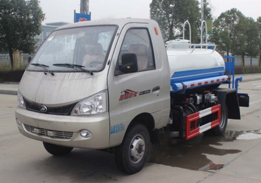 小型灑水車(chē)價(jià)格_北汽黑豹2噸小型灑水車(chē)2
