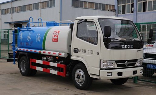 東風(fēng)凱普特灑水車圖片