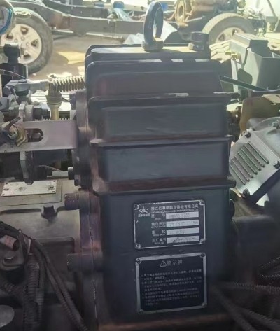 浙江佰事瑞帕瓦夾心取力器_HW60Q-F300型|HW140Q-F302型取力器_HW12706變速箱夾心取力器