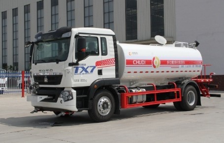15方六缸機(jī)重汽豪沃TX7灑水車_楚帝牌DCD5182GPSZ6型綠化噴灑車