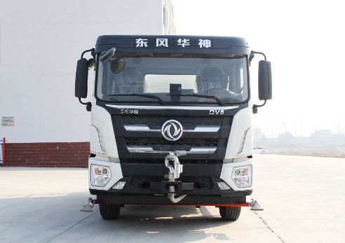15方東風(fēng)華神DV5純電動(dòng)灑水車_帝王環(huán)衛(wèi)牌HDW5180GPSEQBEV型純電動(dòng)綠化噴灑車